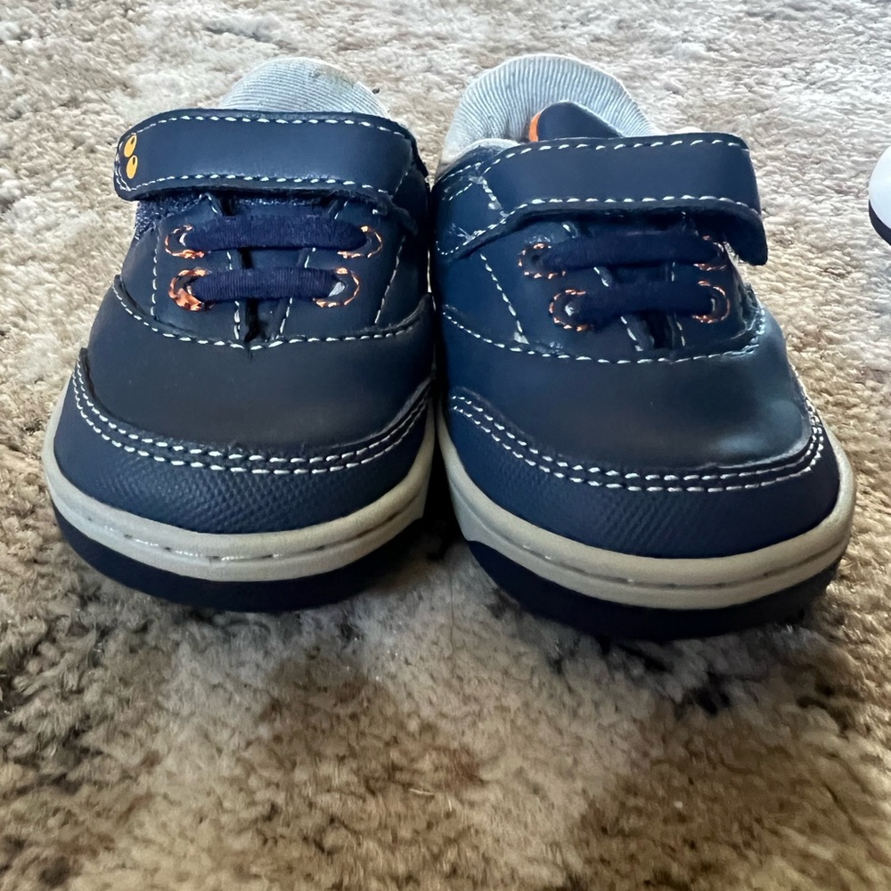 Walking shoes